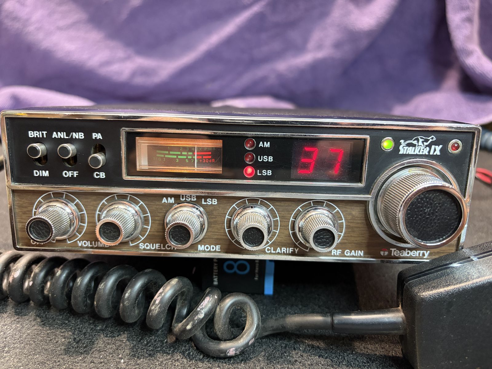 Teaberry Stalker IX (9) CB Radio