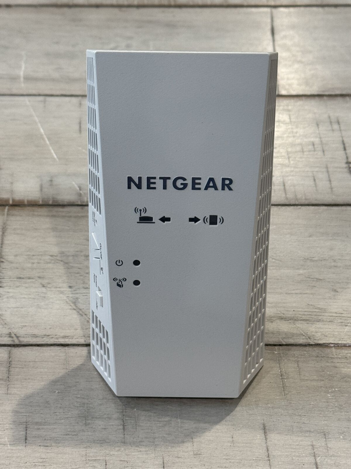 Netgear AC2200 Nighthawk X4 WiFi Mesh Extender (EX7300v2)