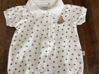 Vintage Classic Pooh romper Winnie the Pooh embroidered 3 months bees
