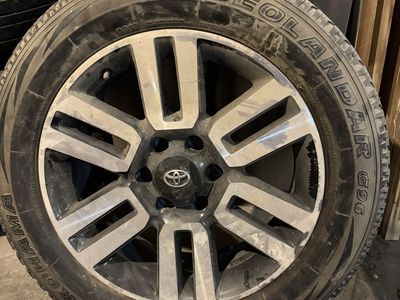 Toyota 4Runner 20” OEM wheels.