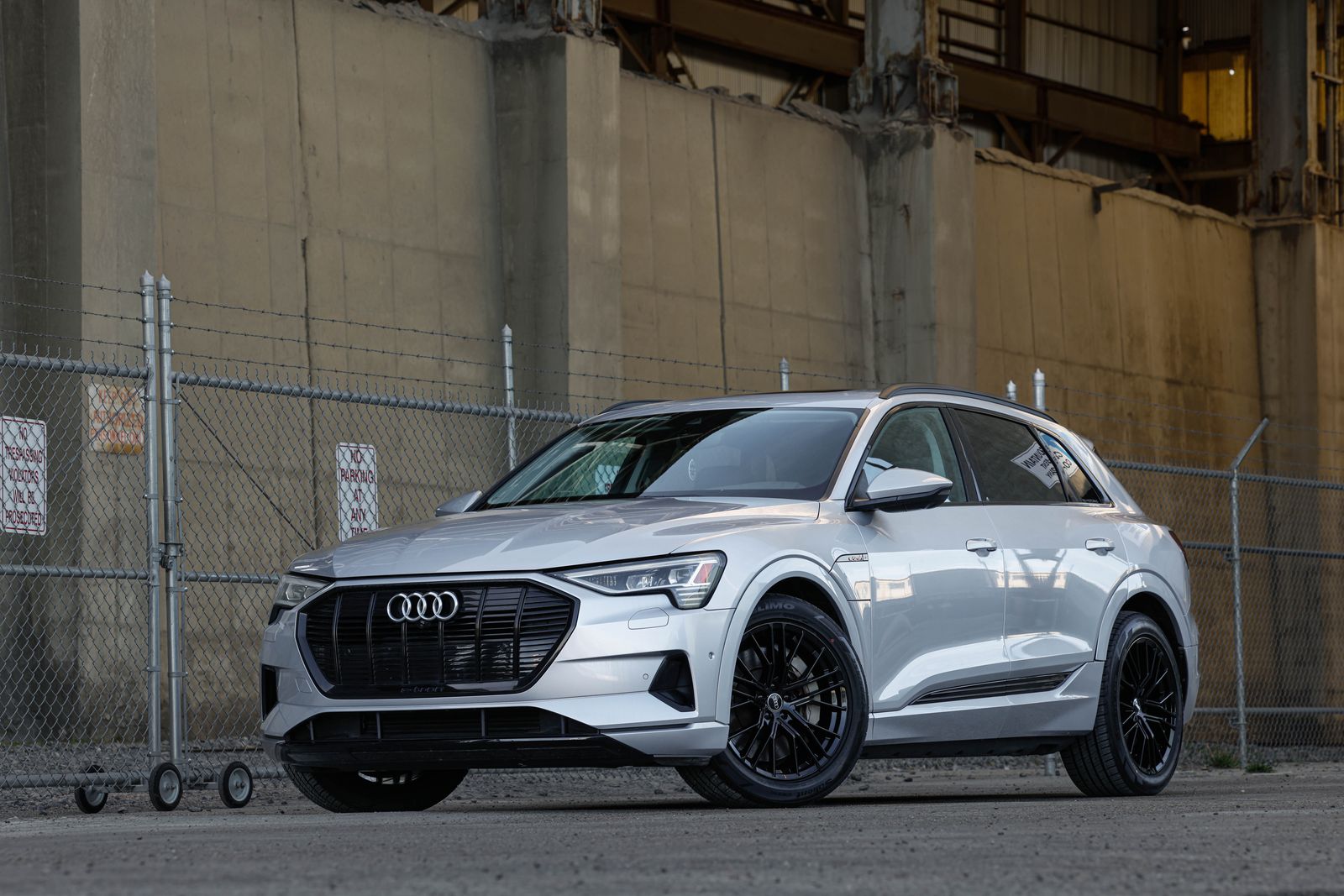 2021 Audi e-tron SUV quattro Premium