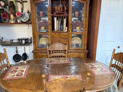 Full dining set up table set and back drop included !