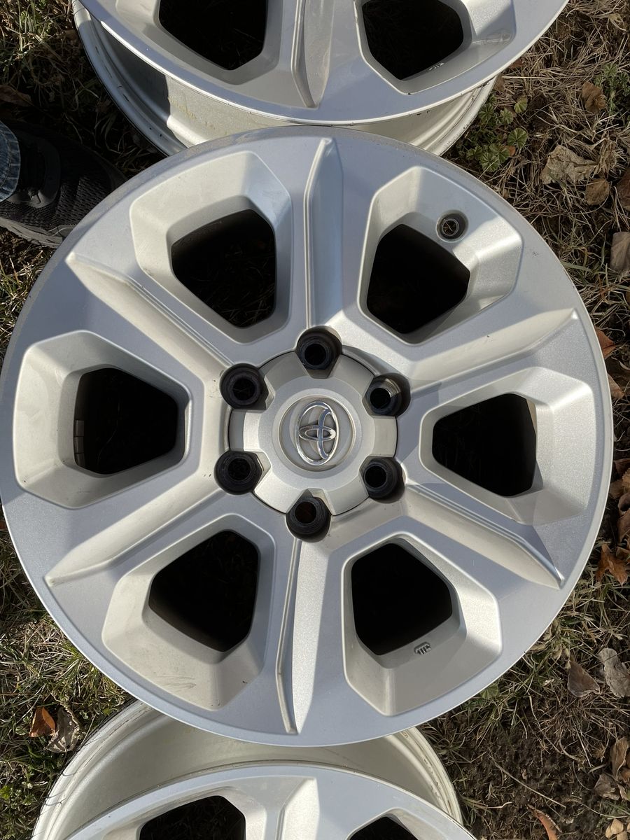 Toyota 4Runner 5th Gen Wheels 17X7J