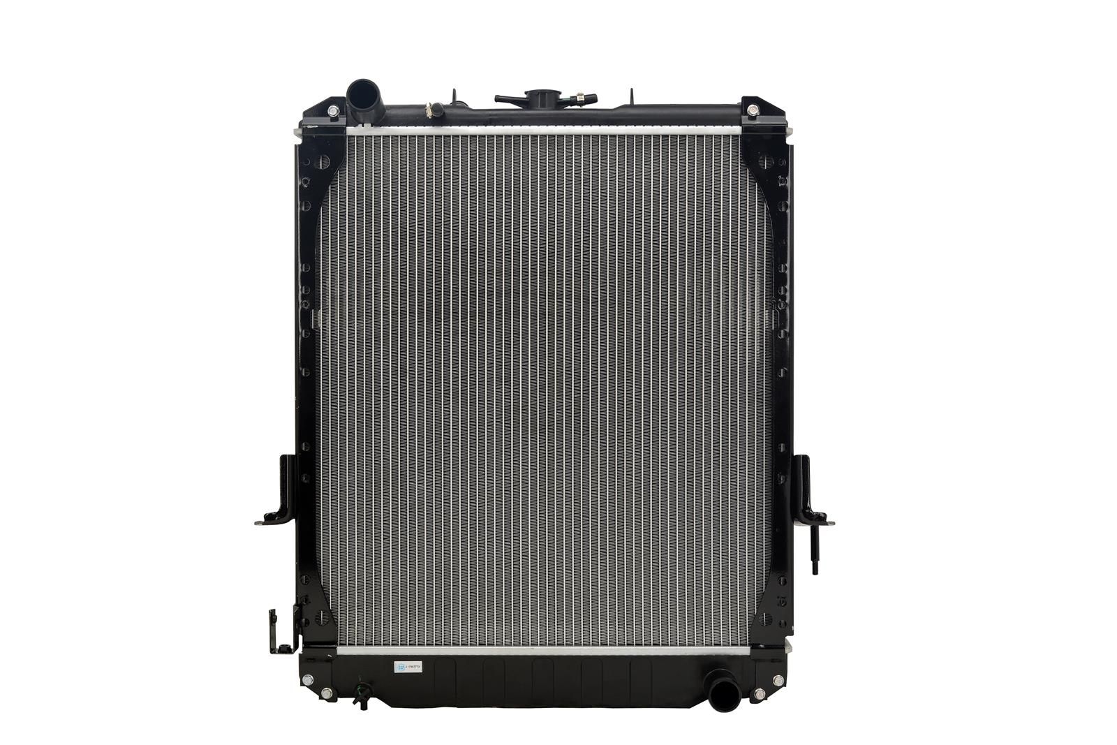 CSF 3242 Radiator 96-18 Isuzu NPR 99-19 NPR-HD W4500 NEW Open Box