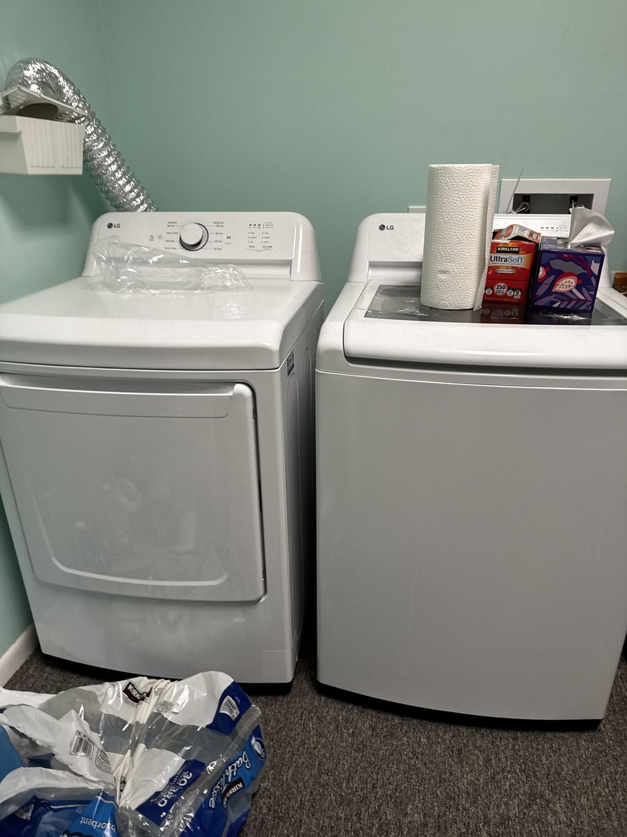 LG Washer And dryer