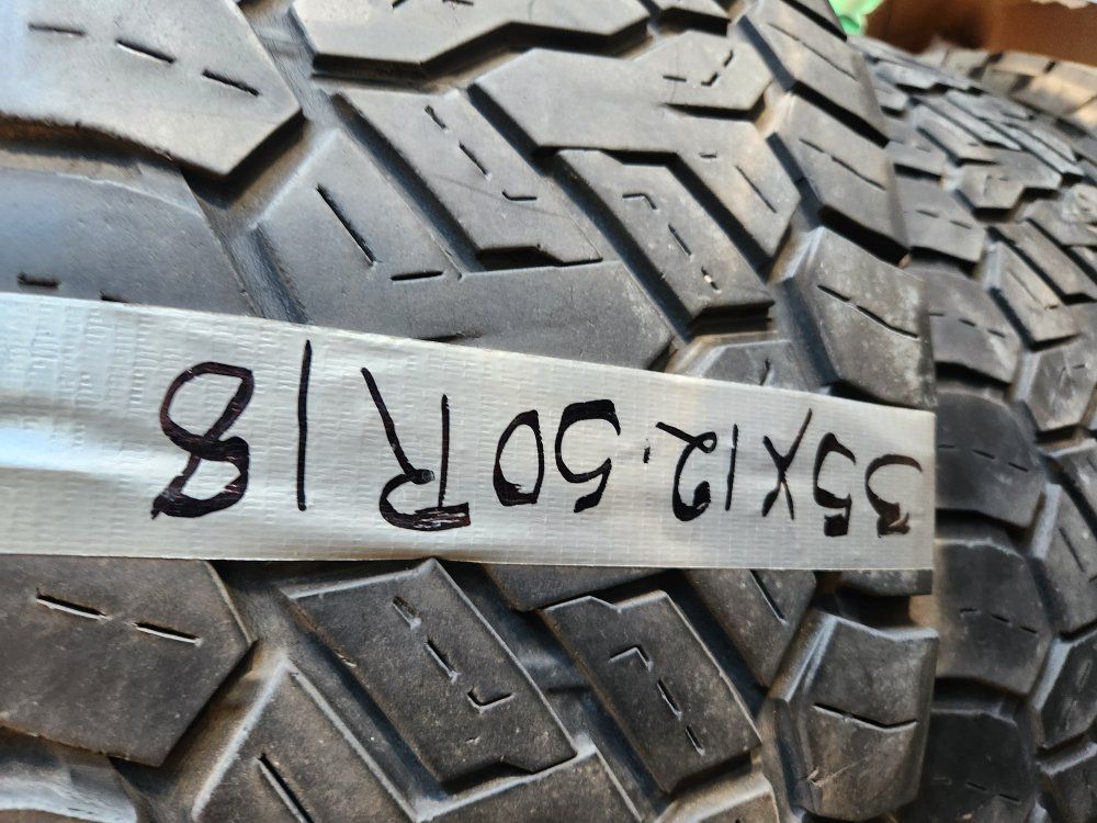 35x12.50r18 nitto recon grappler