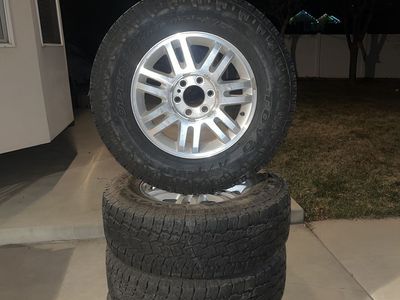 Tires Toyo A/T Open country, Sell Or Trade