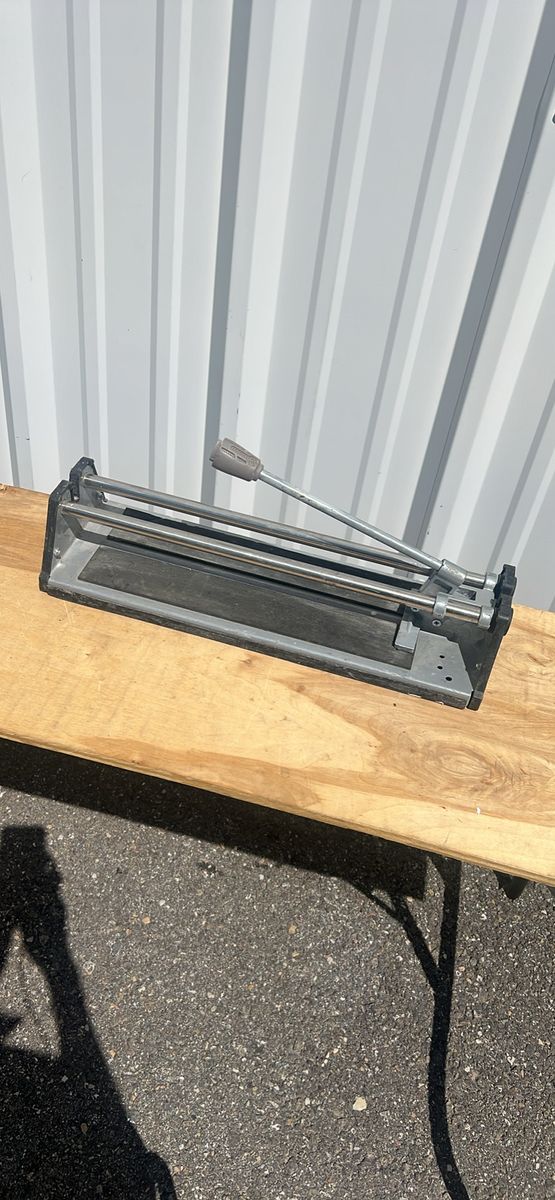 Blue Hawk 14in Tile Cutter 0535111