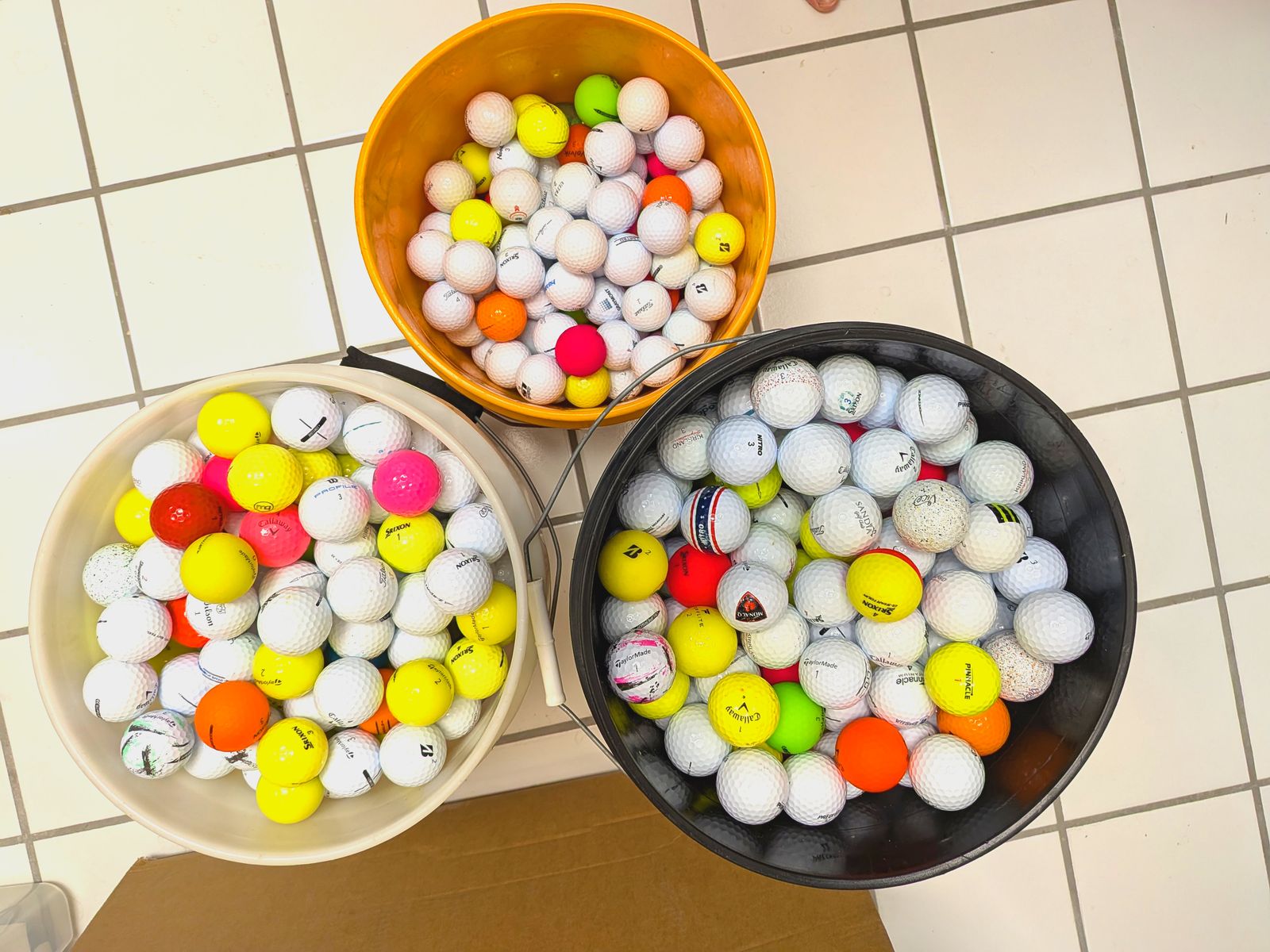 Excellent condition golf balls .50 cents each
