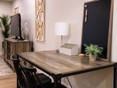 Modern Desk with (2) chairs