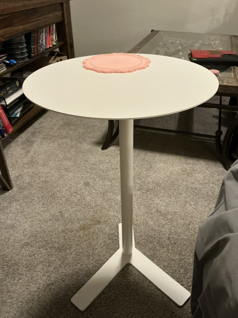 Solid Metal Round Pedestal Side Table 