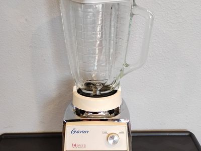 osterizer 14 speed Chrome blender glass jar