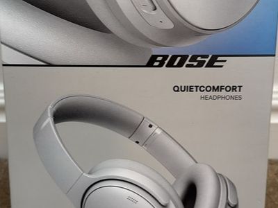 Bose QuietComfort Wireless Noise Cancelling Headphones - White Smoke