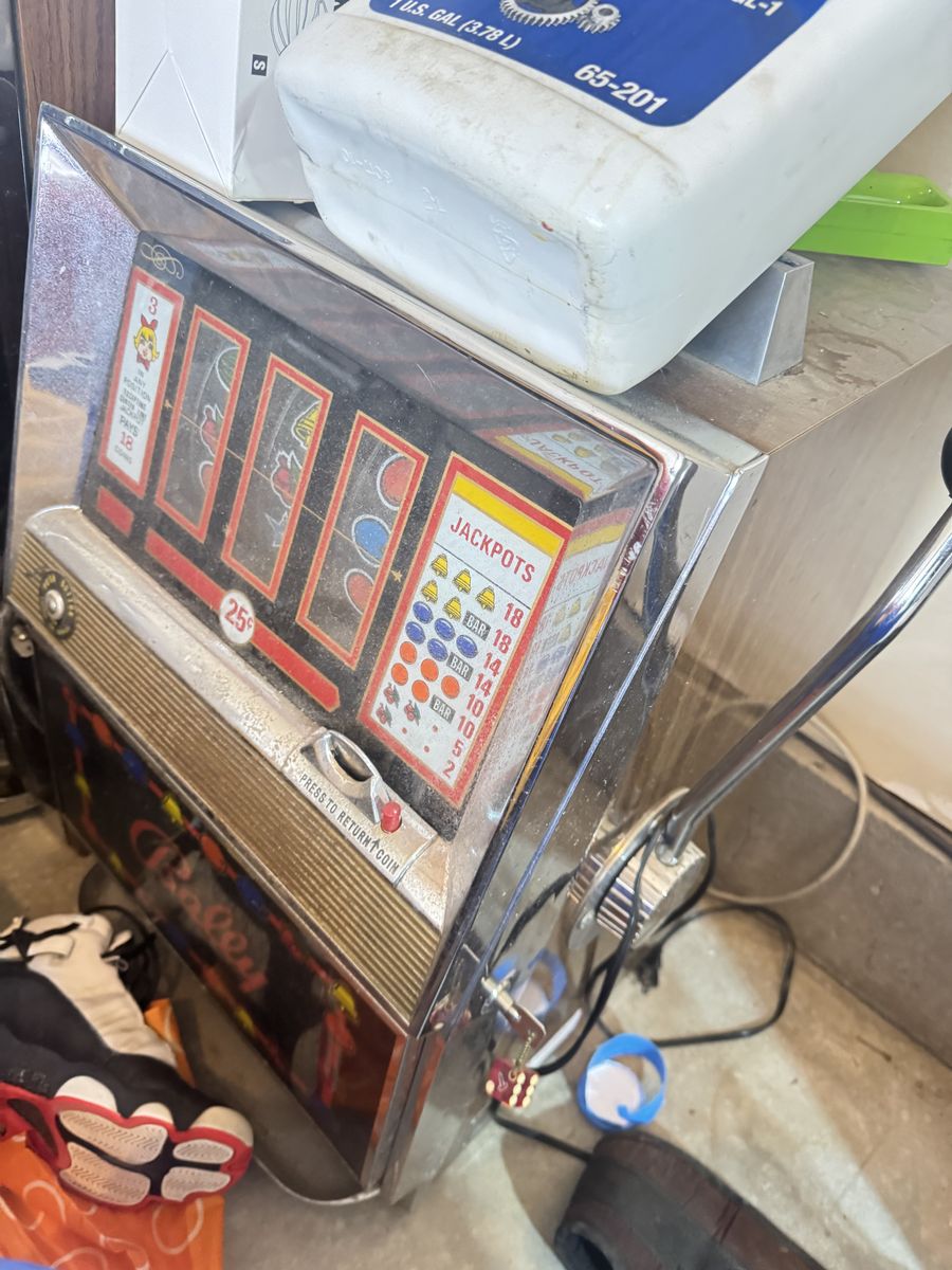 Vintage Casino Slot Machines – For Sale or Trade