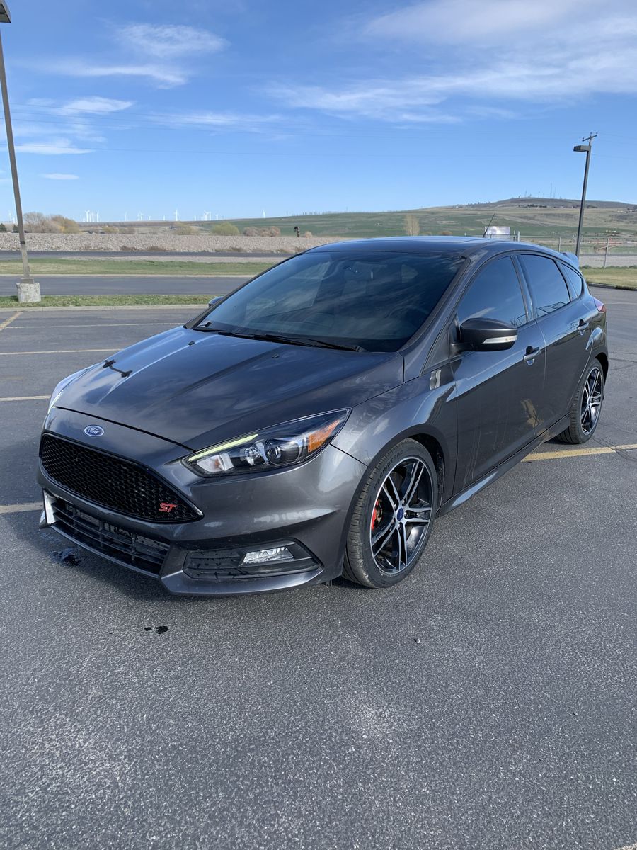 2018 Ford Focus ST