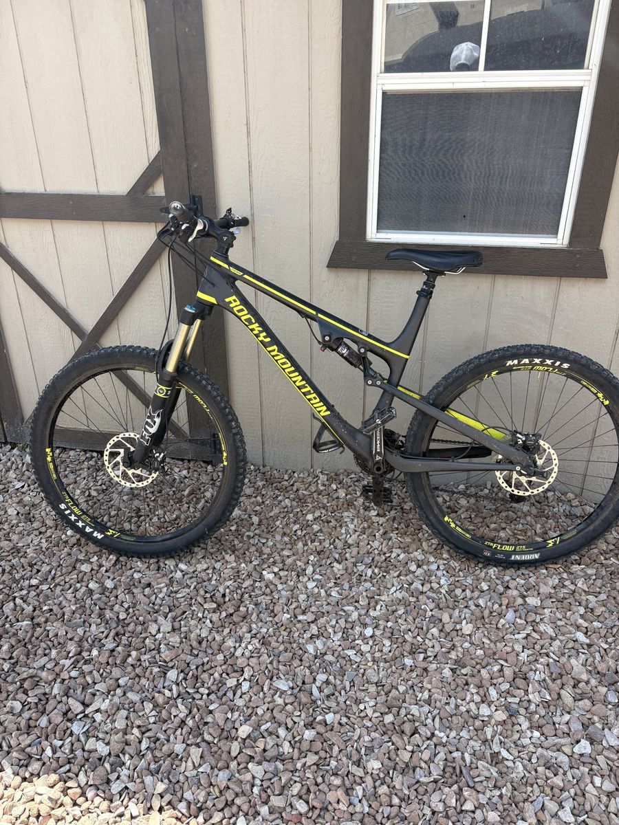 Rocky Mountain Altitude 750 MSL Carbon Full Suspension Mountain Bike - Size M