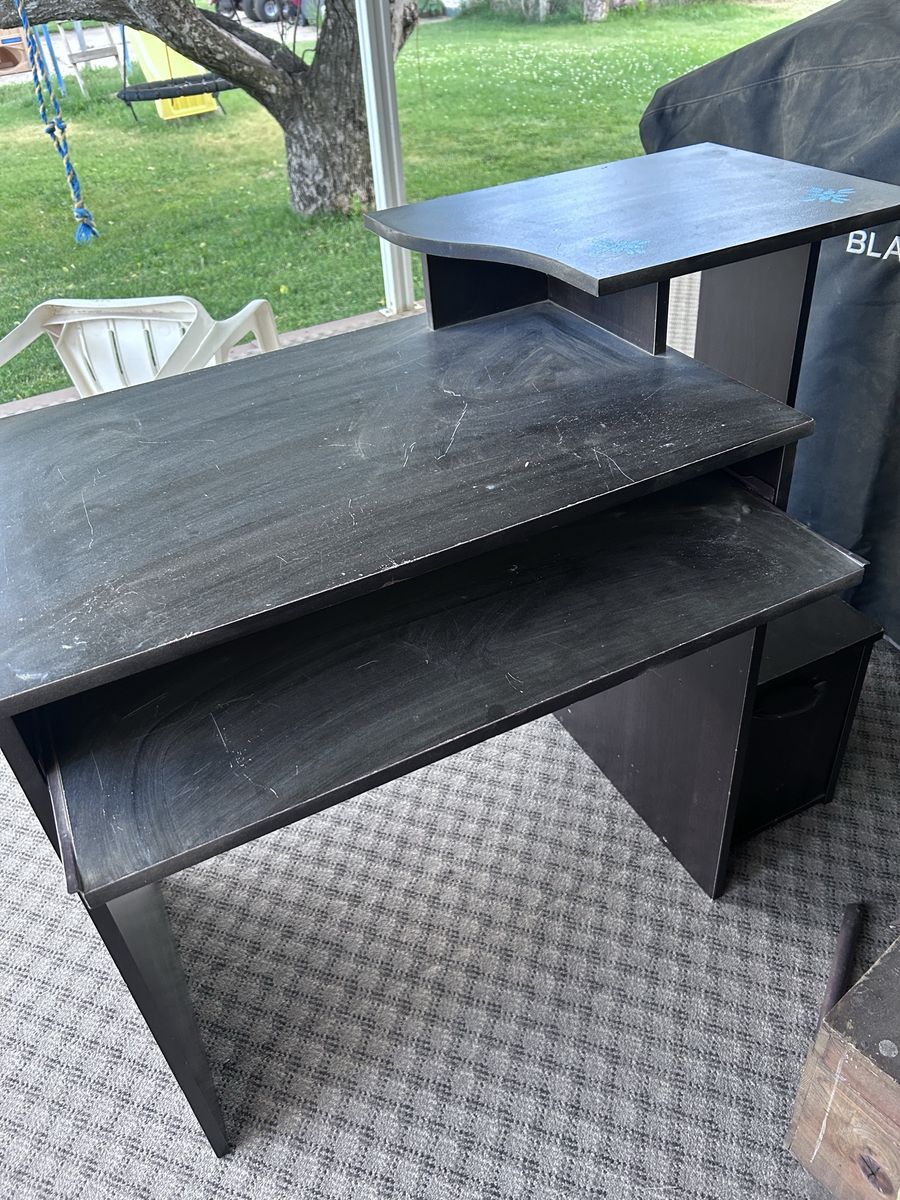 Main image 3