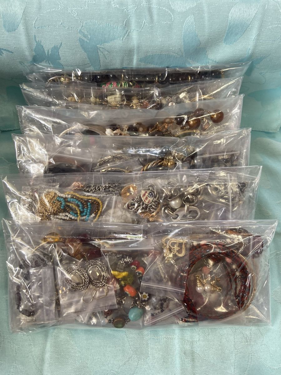 Jewelry Bags (Lot of 6) Nice $140.00 cash