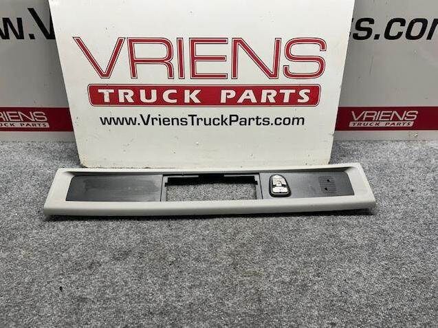 S60-1663-100661 TRIM-HEADER BEZEL, LT GRAY