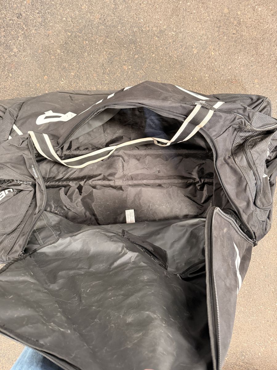 Bauer Hockey Duffel with Wheels