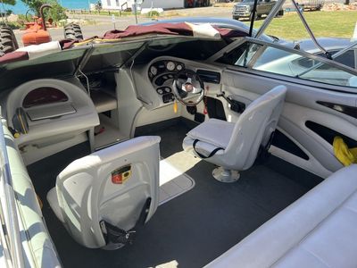 2000 Mariah 20 ft Boat