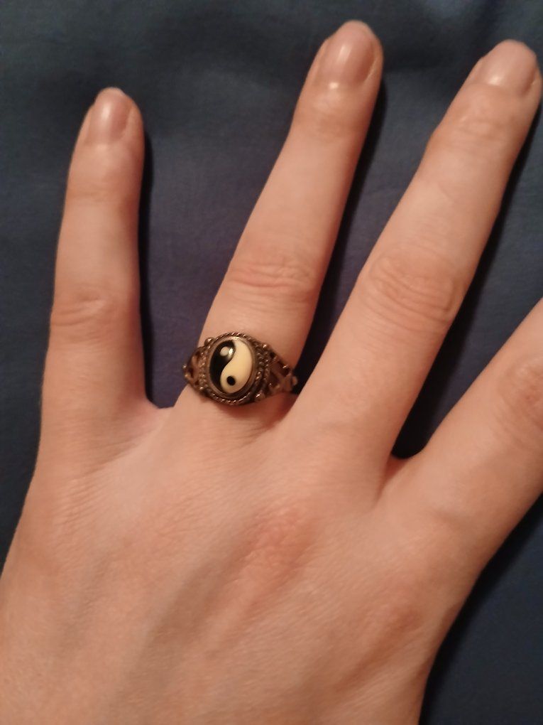 Yin Yang Symbol Oval Ring