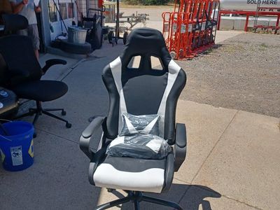 office / gaming chair
