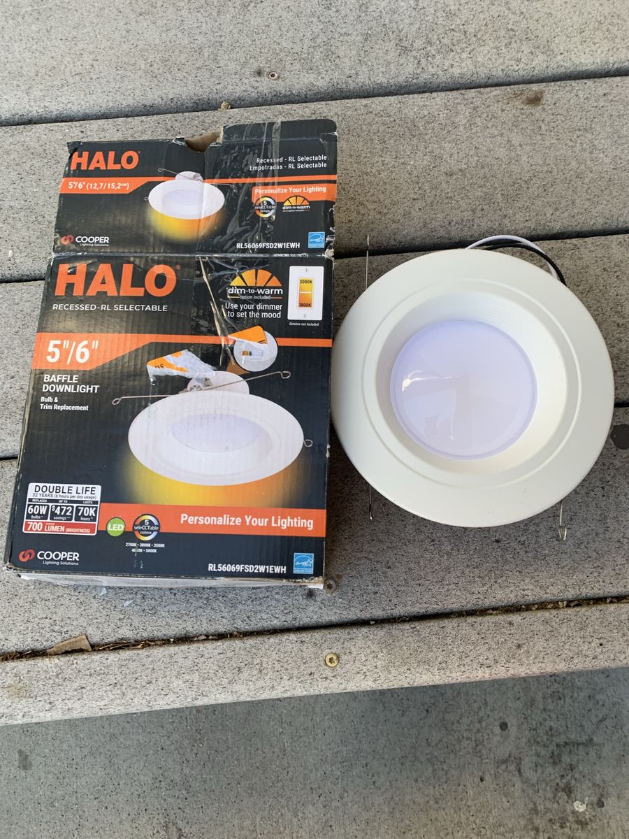 Halo RL56069FSD2WEWH 5/6" Baffle Dimmable LED Recessed Downlight - 700 Lumens, 60W Equiv.