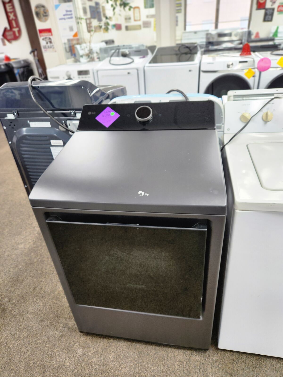 BEAUTIFUL BRAND NEW! LG TOPLOAD GAS DRYER!