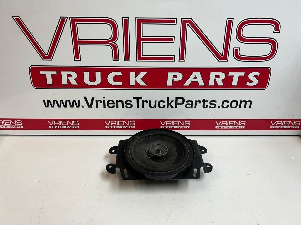 3810442C1 SPEAKER RAD 6.5" 4 OHM 15W RMS
SUPERSEDES 3598692C1, 3810442C2