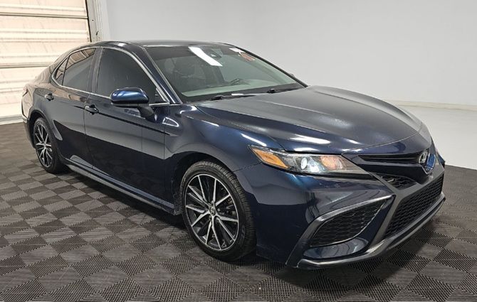 2021 Toyota Camry SE