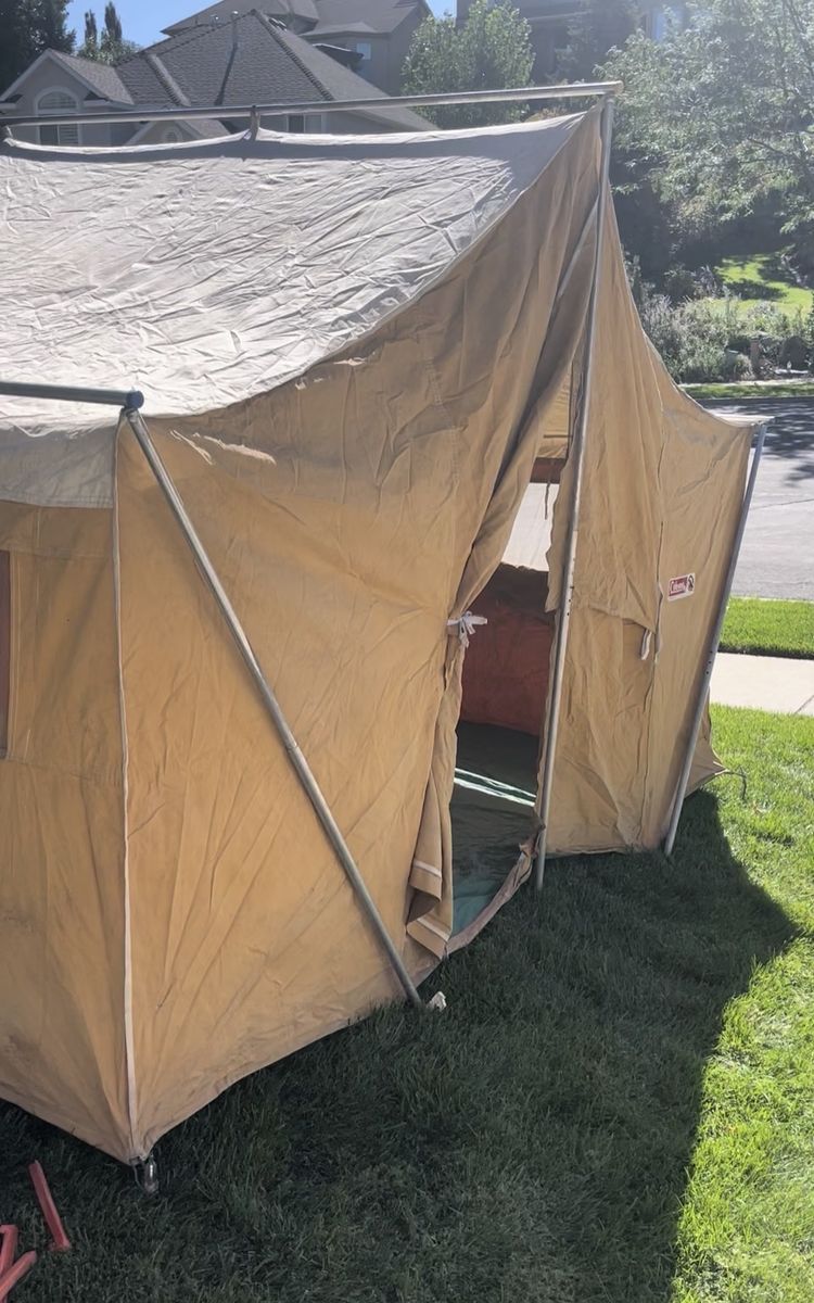 Vintage Coleman spring bar 8 x 11 canvas tent