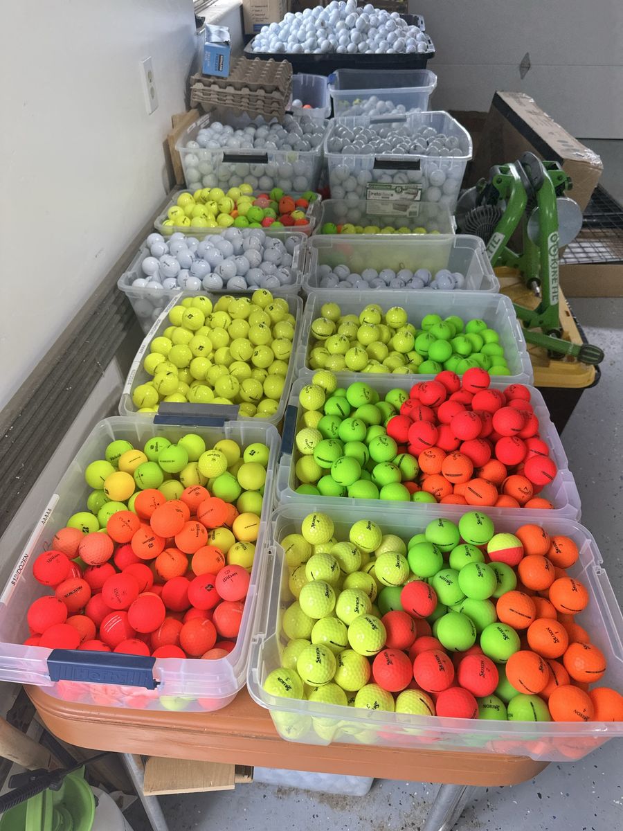 Color Srixon Golf Balls in Excellent Condition LP