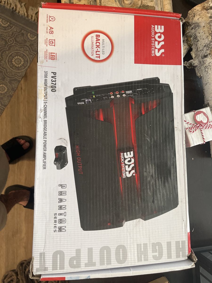BOSS Audio Systems PV3700 Phantom Series 5-Channel Bridgeable Power Amplifier