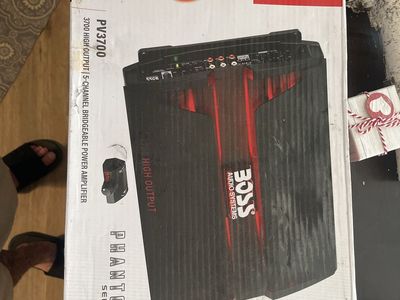 BOSS Audio Systems PV3700 Phantom Series 5-Channel Bridgeable Power Amplifier