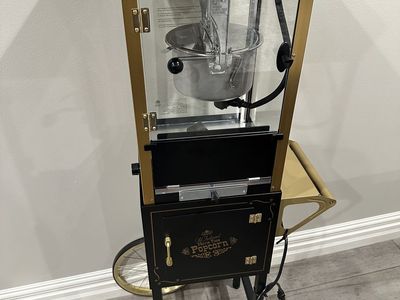 Nostalgia CCP510BK 8-Oz Vintage Popcorn Cart – Black – Excellent Condition