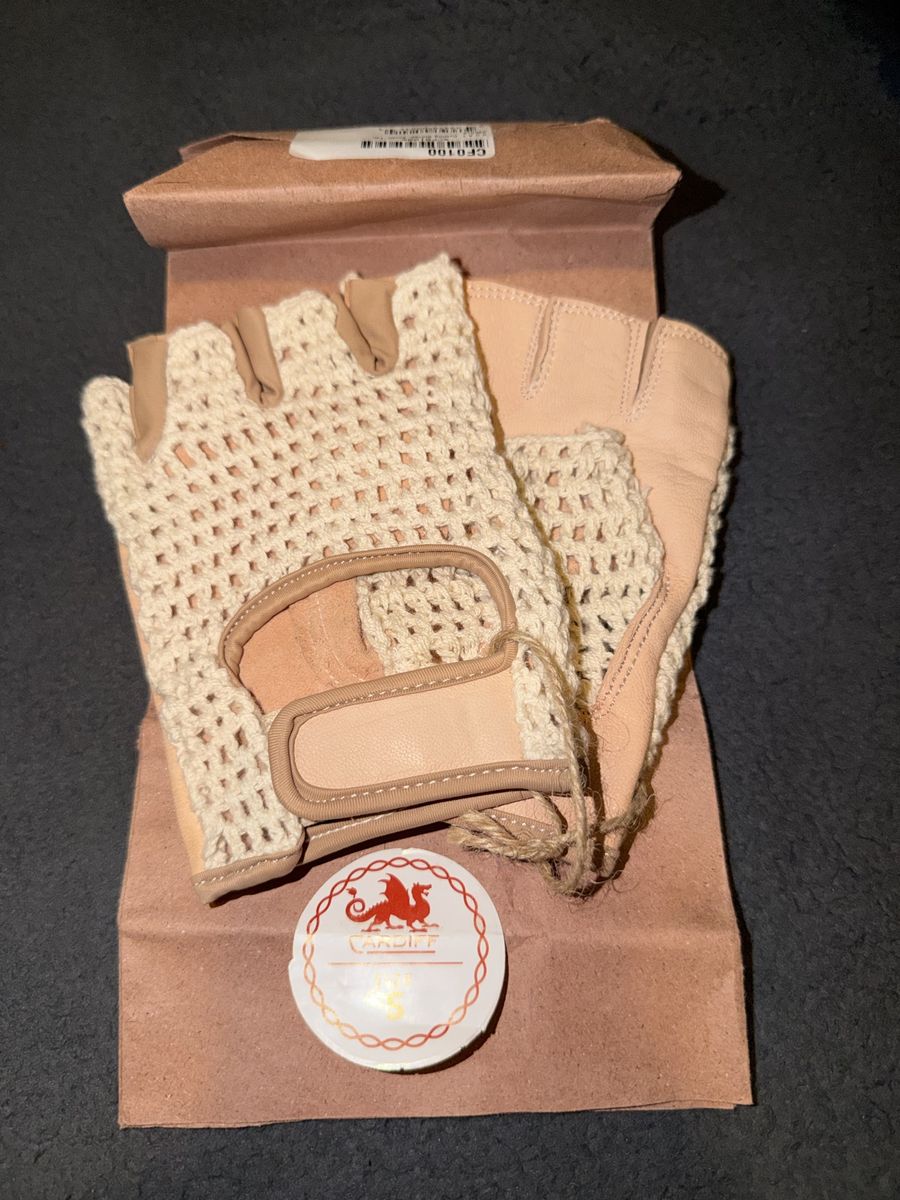 Cardiff CF0100 Cycling Gloves - Small, Tan, Crochet & Leather, Fingerless