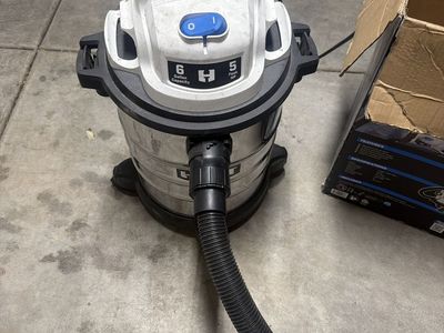 HART 6 Gallon 5 Peak HP Stainless Steel Wet/Dry Vacuum