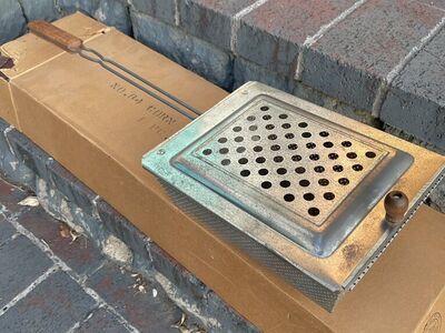 Vintage Popcorn Maker in Box