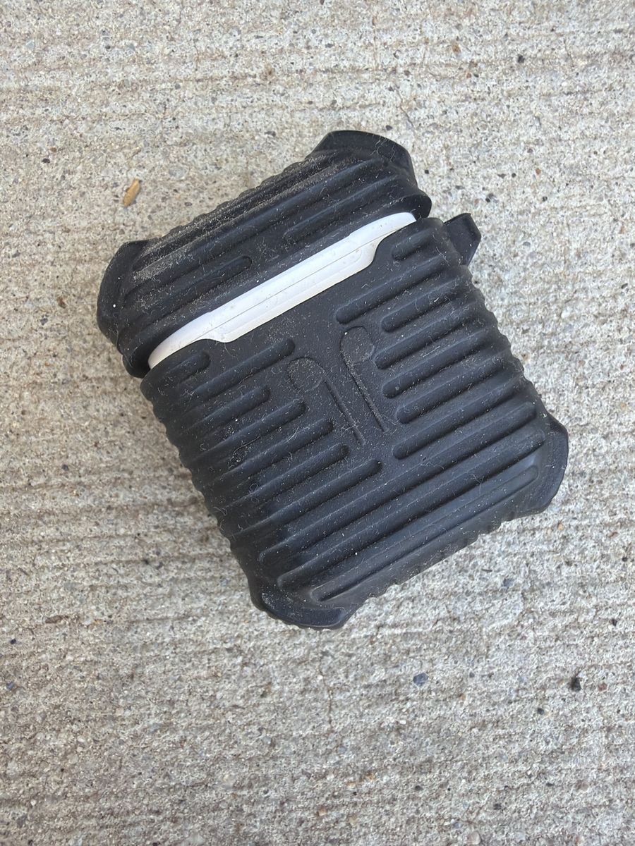 Ear buds Charging Case with Black Silicone Protective Case Cover