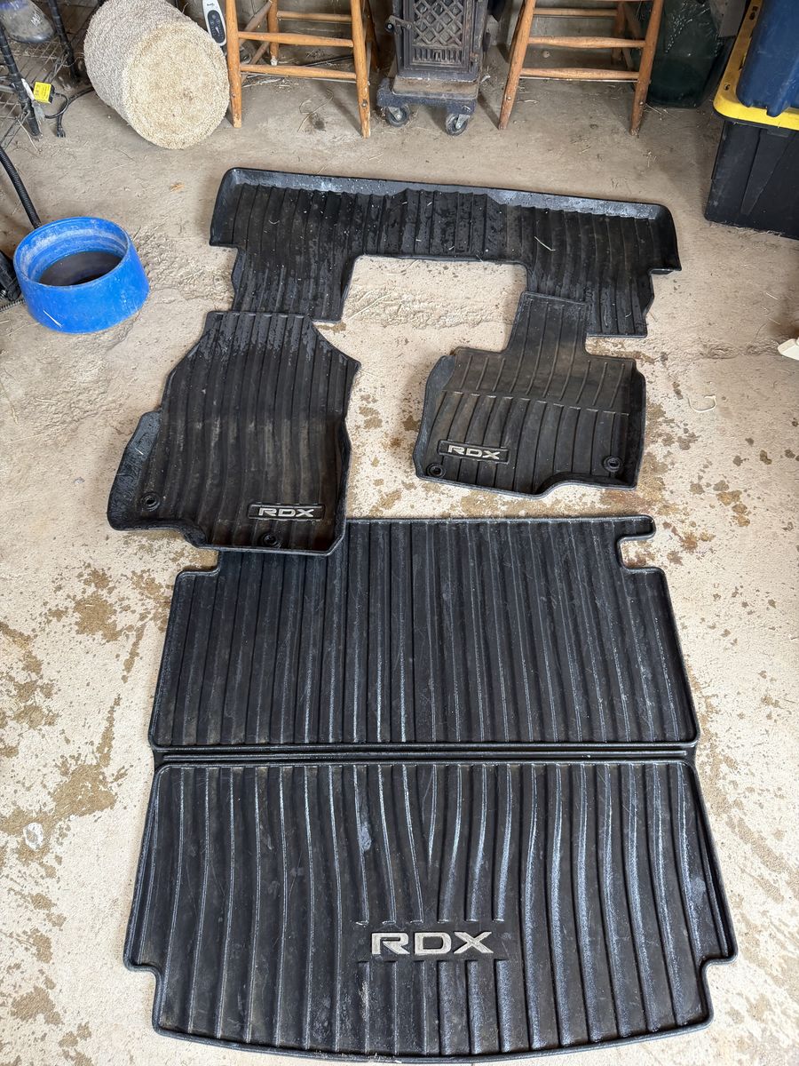 Acura RDX floor mats