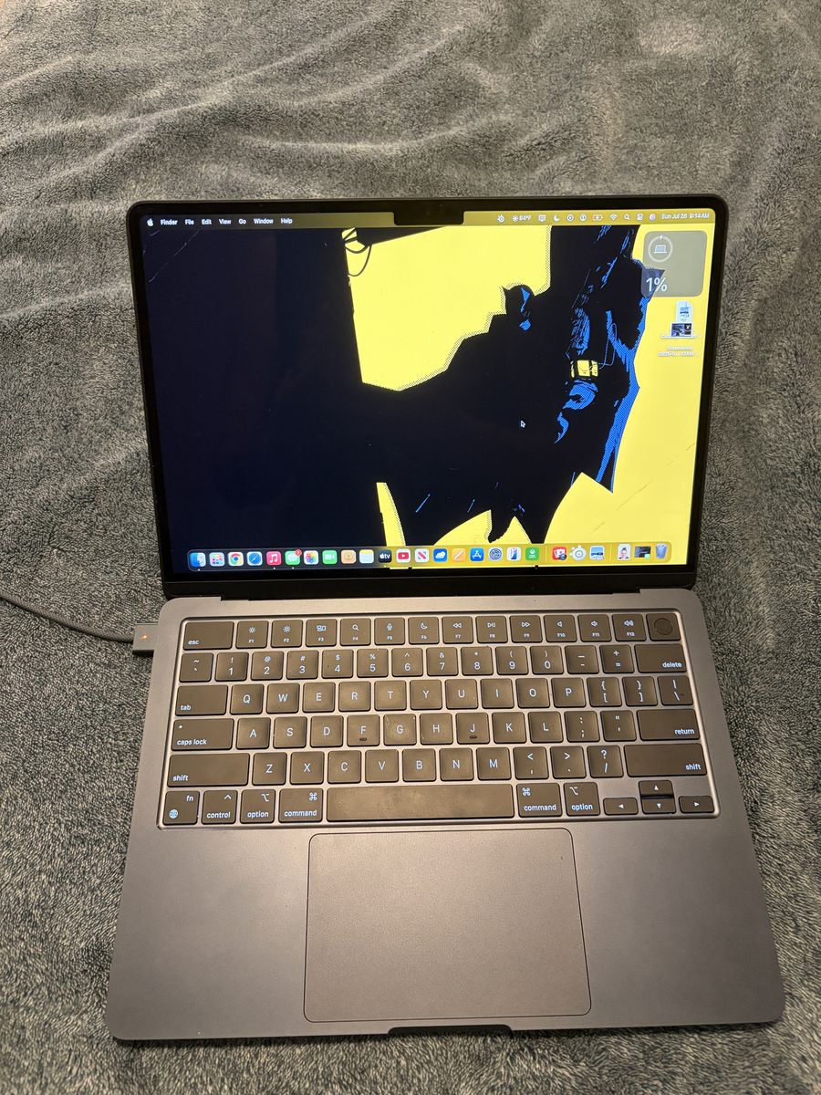 M2 MacBook Air 13" Midnight Blue