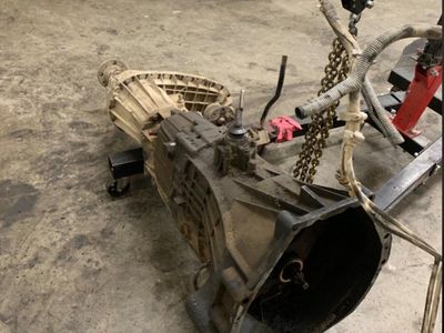 ZF6 Manual Transmission with Transfer Case and Shift Knob
