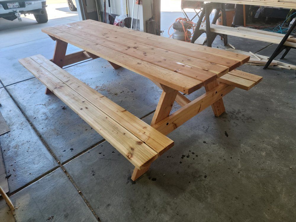 HANDMADE PICNIC TABLES – BUILT TO LAST!