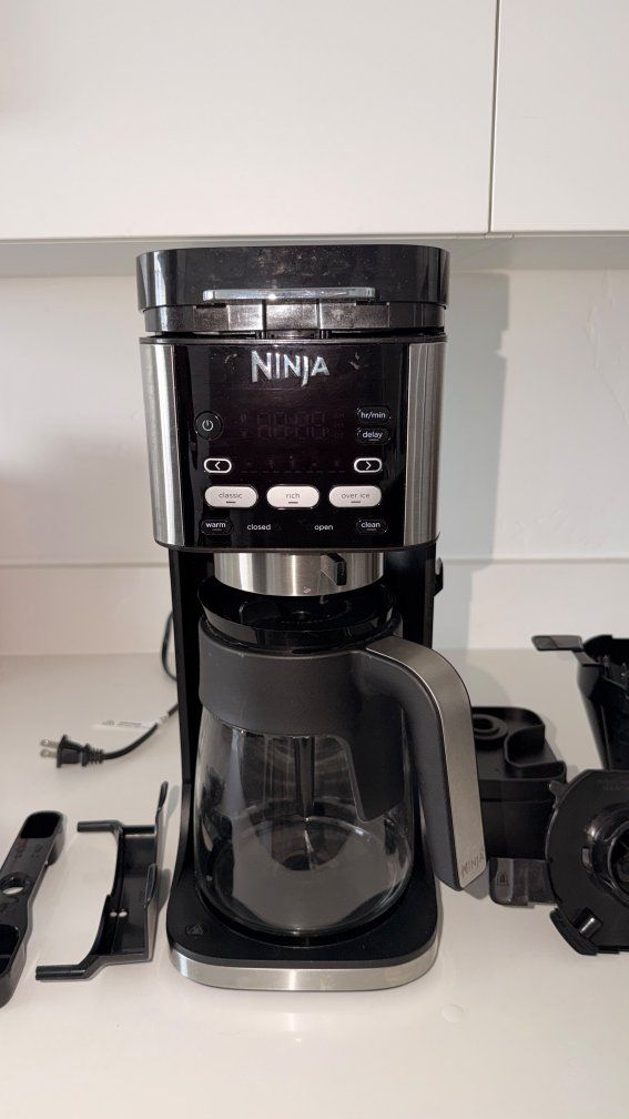 Ninja DualBrew Coffee Maker (Pods + Ground Coffee) + Pod Organizer