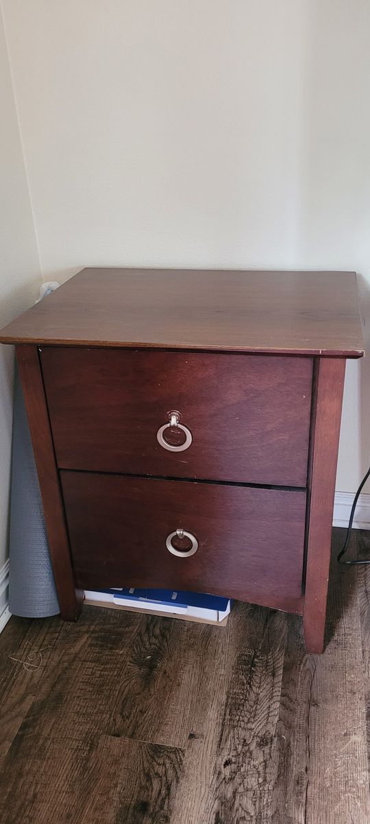 2 Drawer night stand