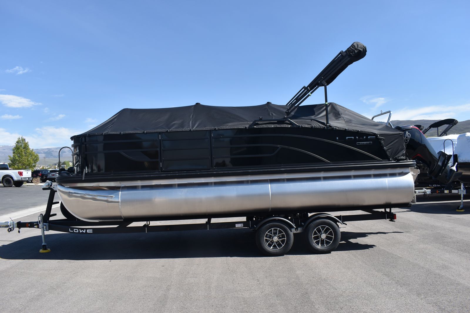 2026 Lowe SF214 Pontoon Boat Fishing Boat With 115HP PRO XS Mercury Engine and Trailer