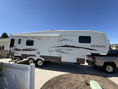 2008 Colorado Fifth Wheel
