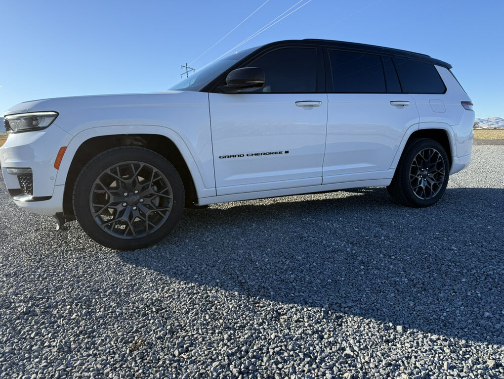 2023 Jeep Grand Cherokee L Summit Reserve