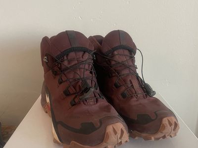 Salomon Cross Hike 2 Mid GORE-TEX Women’s Hiking Boot — Size 7.5